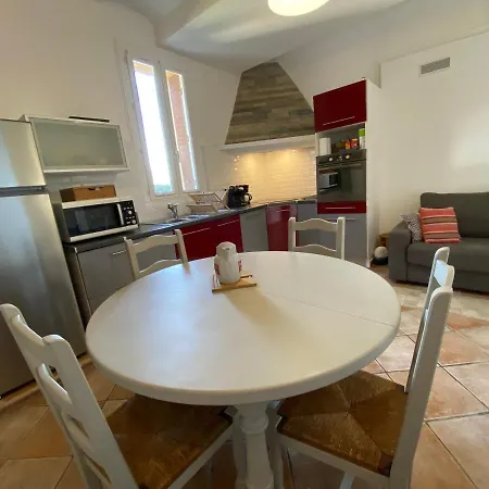 Apartment Un Jardin Dans La Ville Bastia (Corsica)